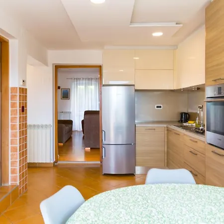 Luis Apartment
